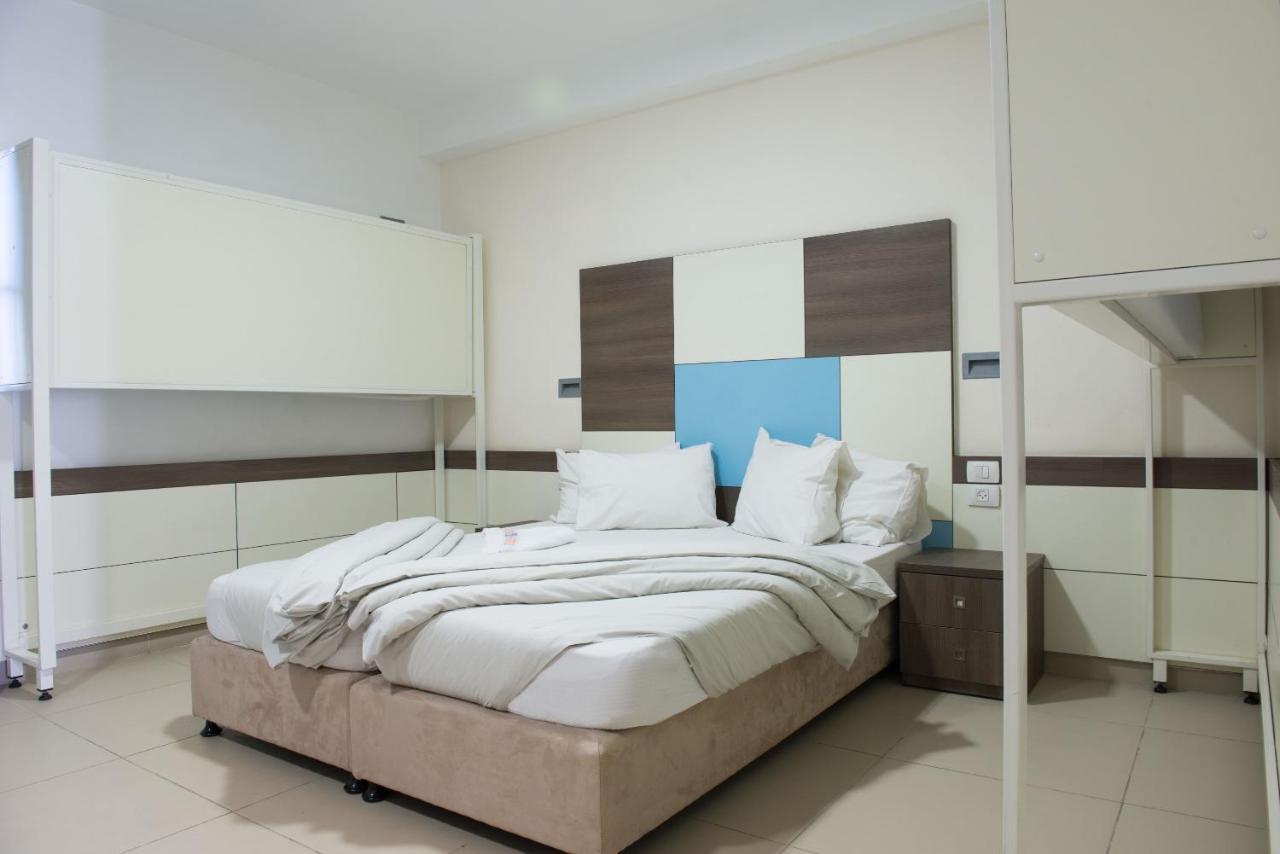 Hi - Akko Knights Hostel エクステリア 写真